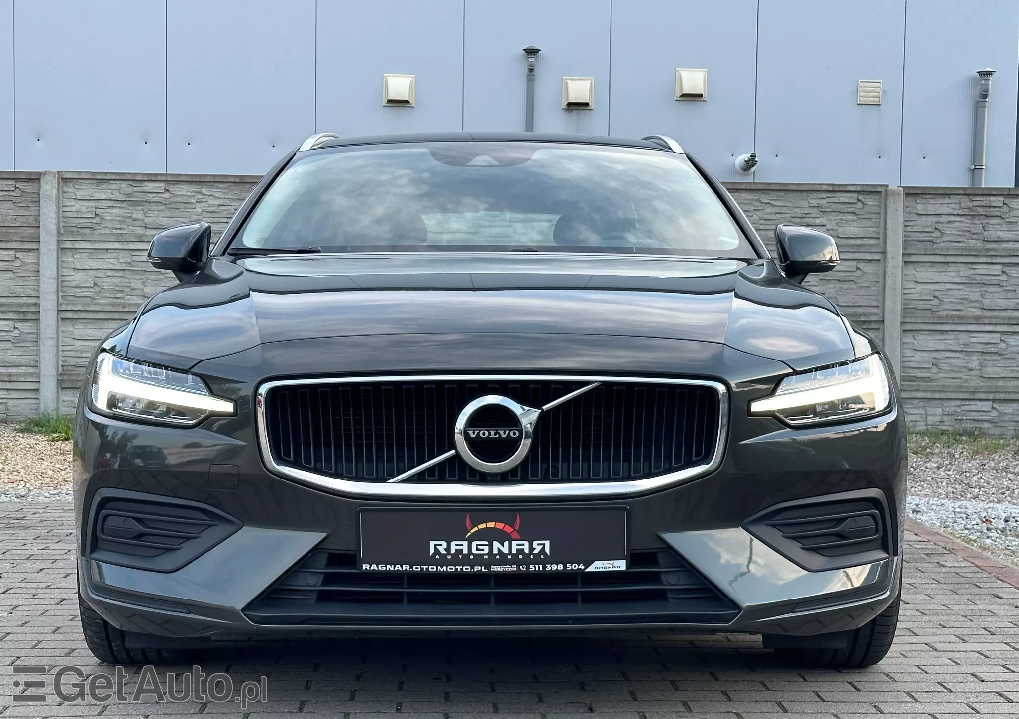 VOLVO V60 Momentum Getr