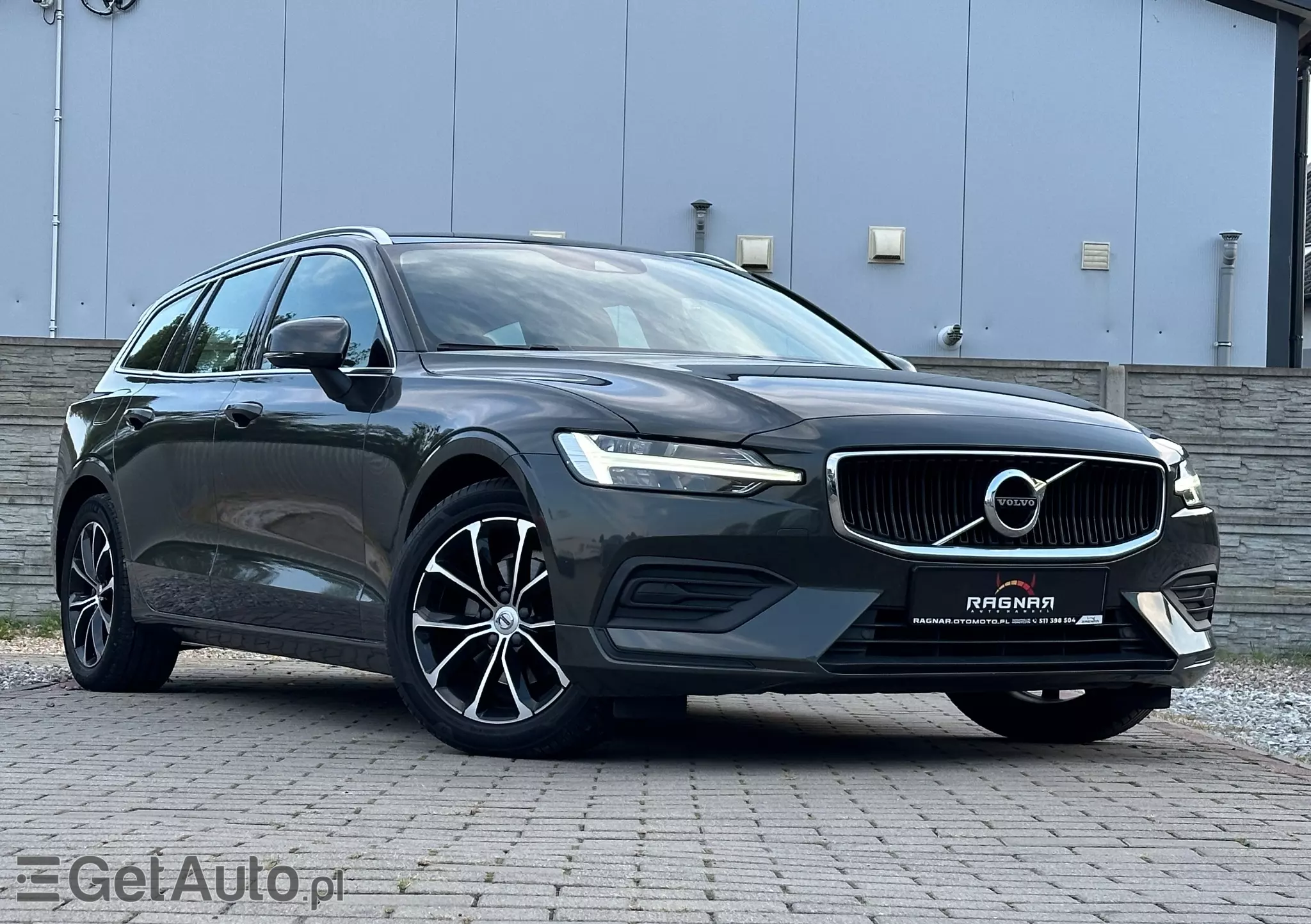 VOLVO V60 Momentum Getr