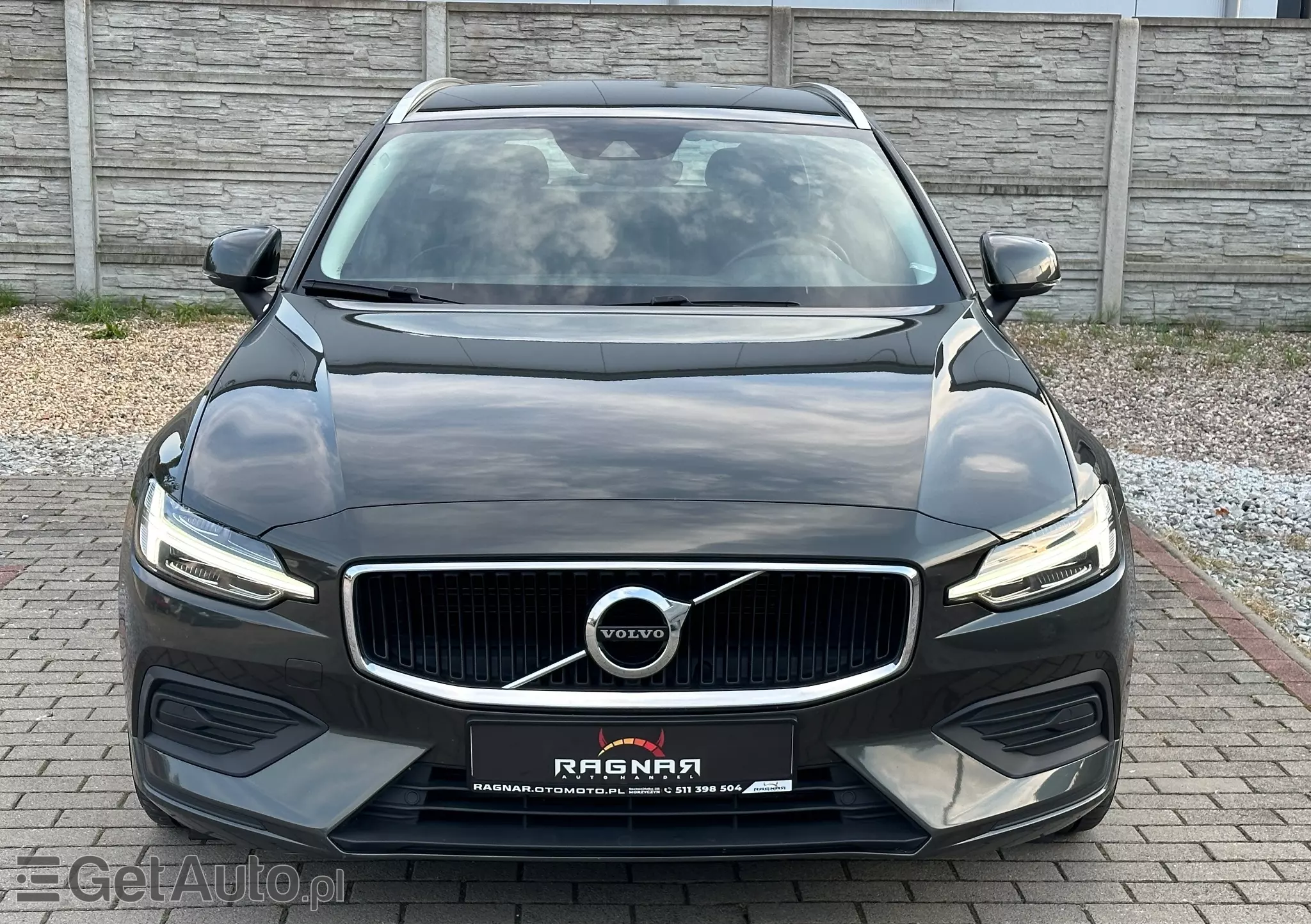 VOLVO V60 Momentum Getr