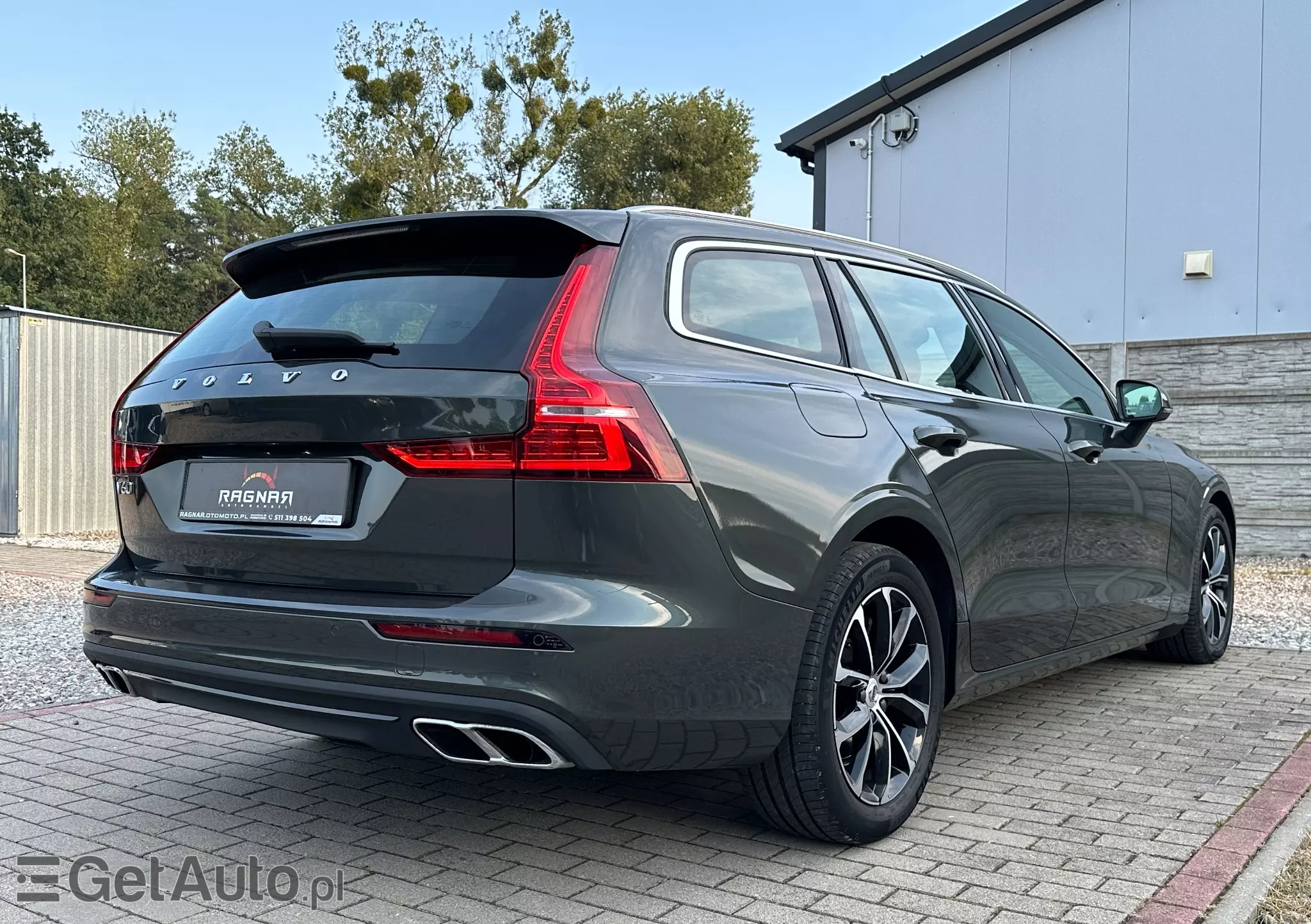 VOLVO V60 Momentum Getr