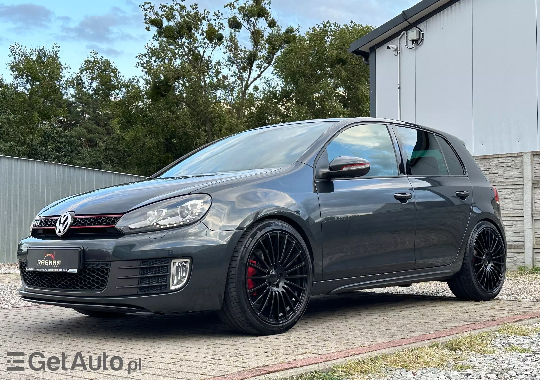 VOLKSWAGEN Golf GTI DSG