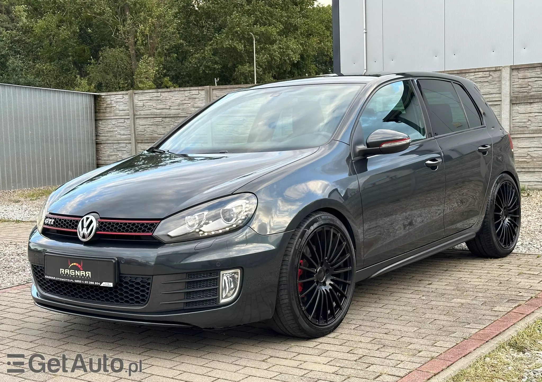 VOLKSWAGEN Golf GTI DSG