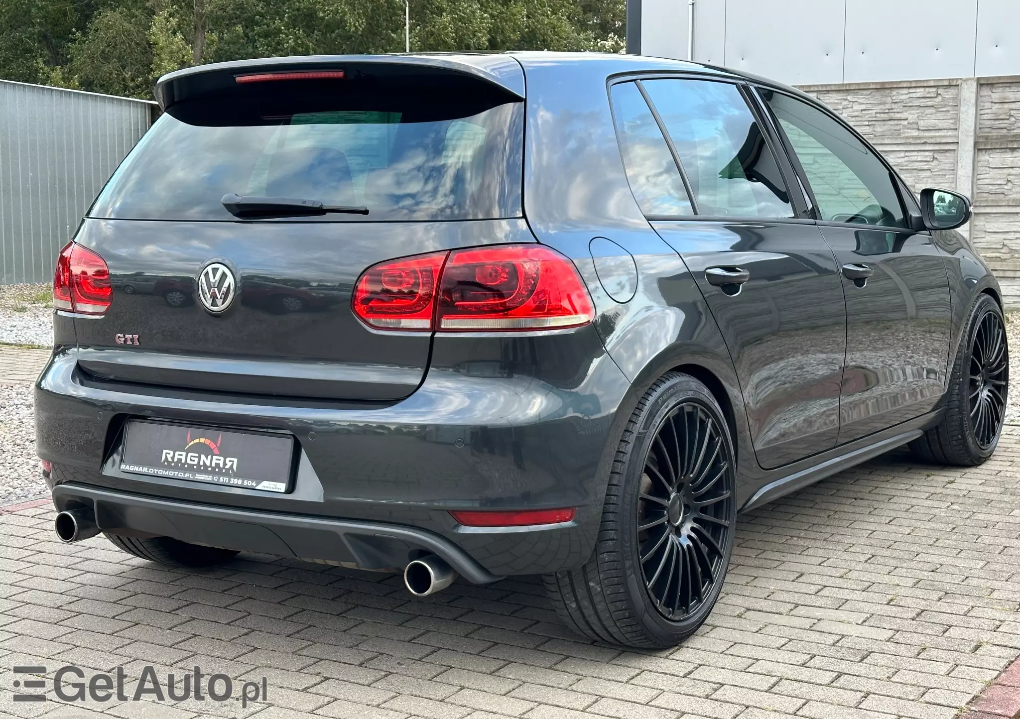 VOLKSWAGEN Golf GTI DSG