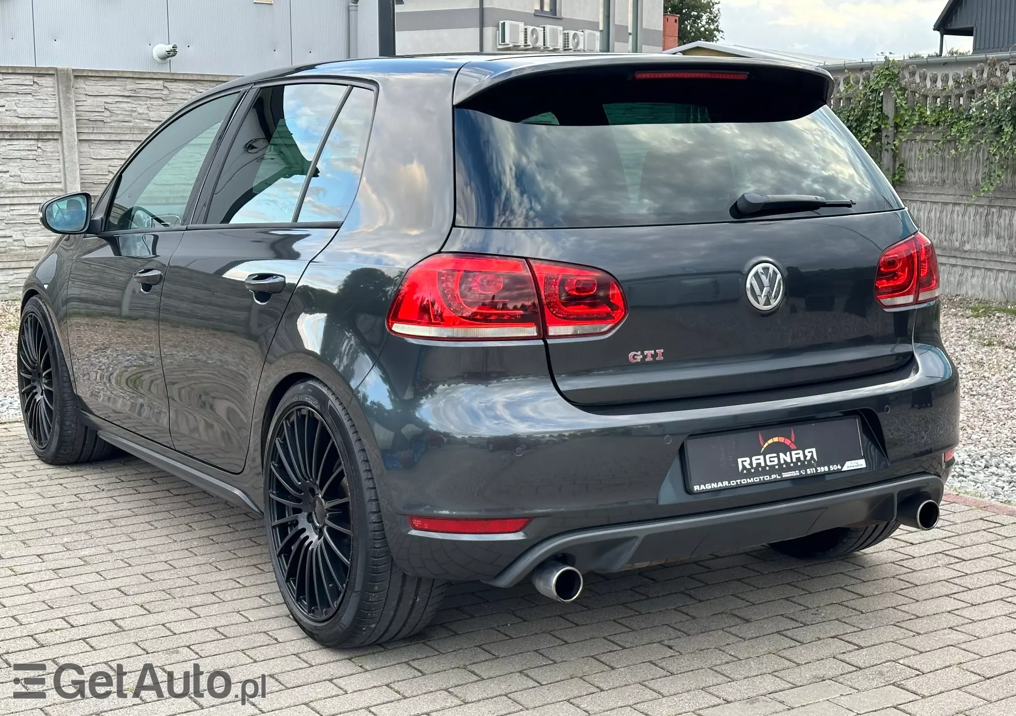 VOLKSWAGEN Golf GTI DSG