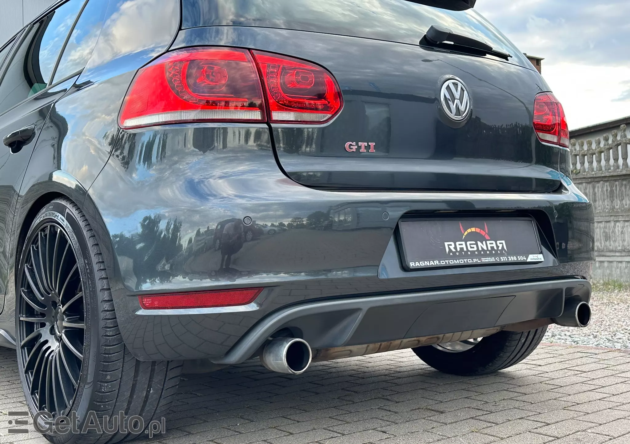 VOLKSWAGEN Golf GTI DSG