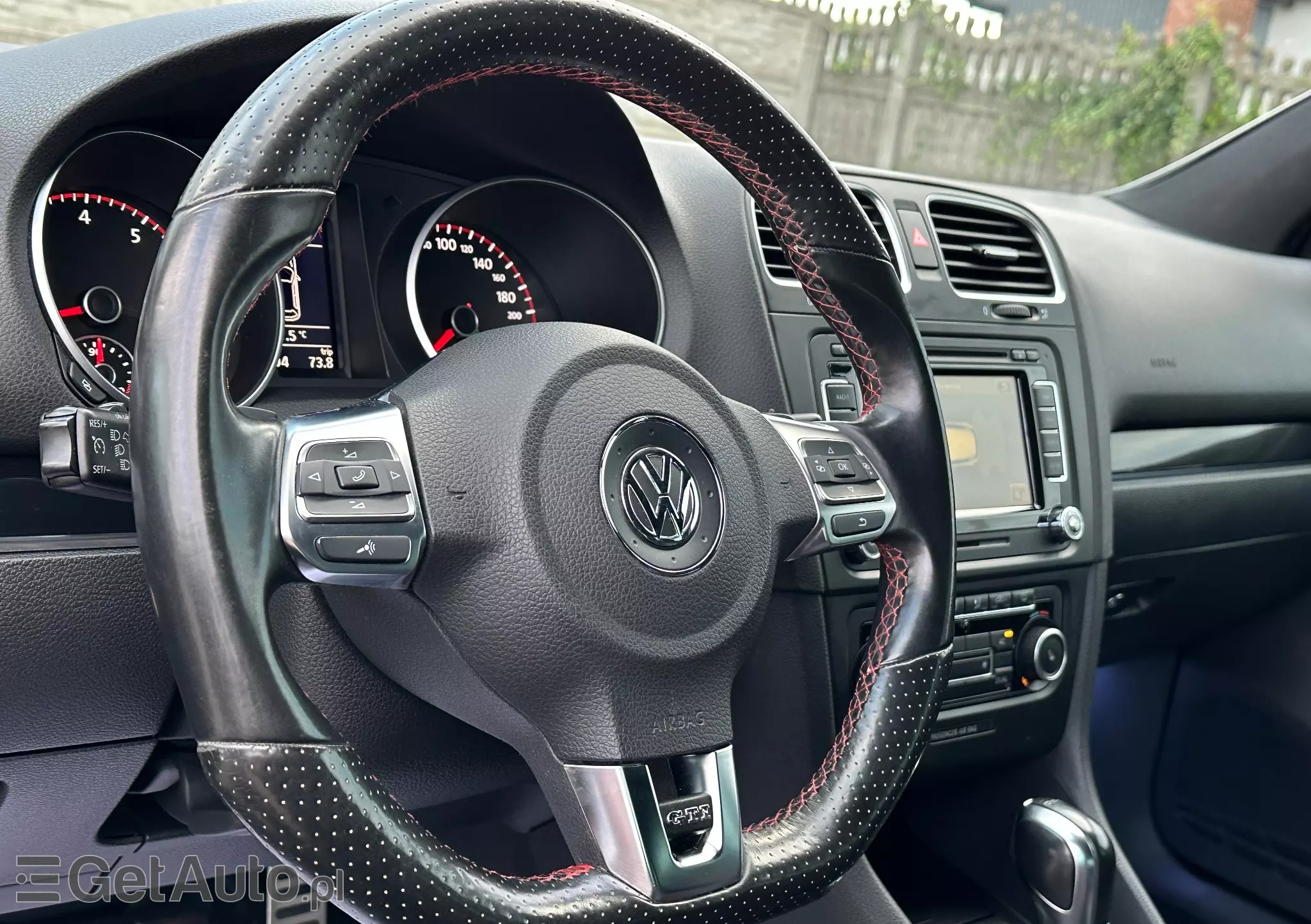 VOLKSWAGEN Golf GTI DSG