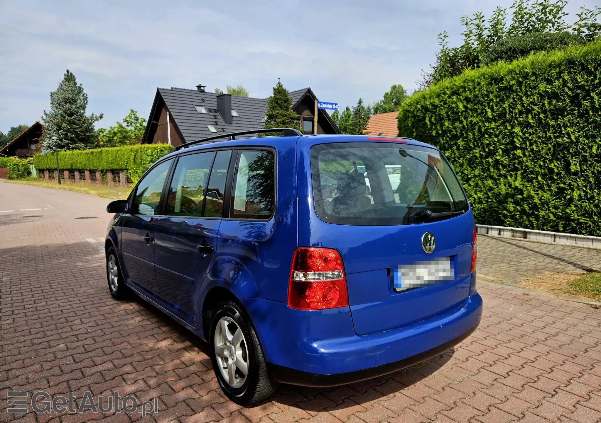 VOLKSWAGEN Touran 