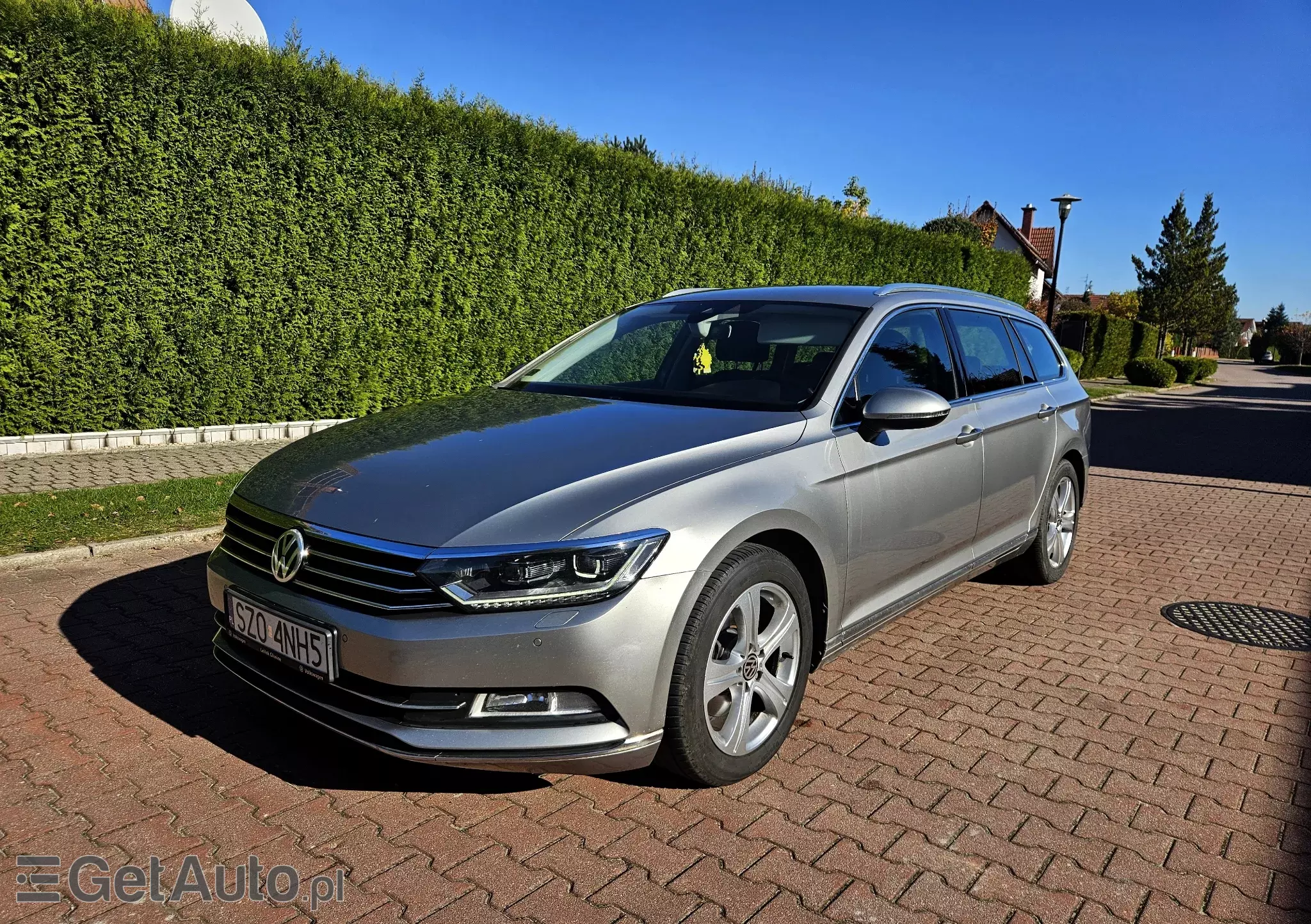 VOLKSWAGEN Passat Highline DSG