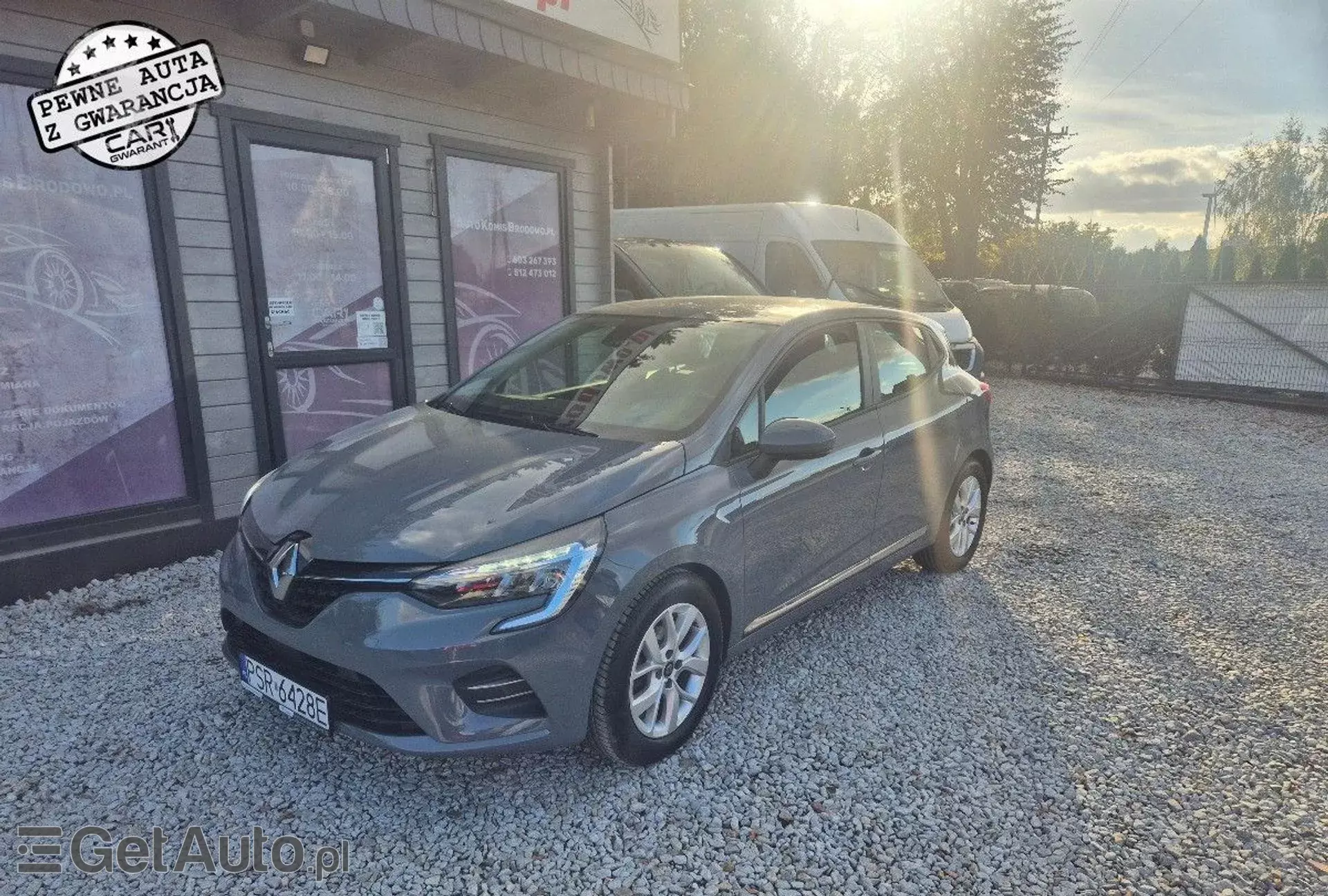 RENAULT Clio 