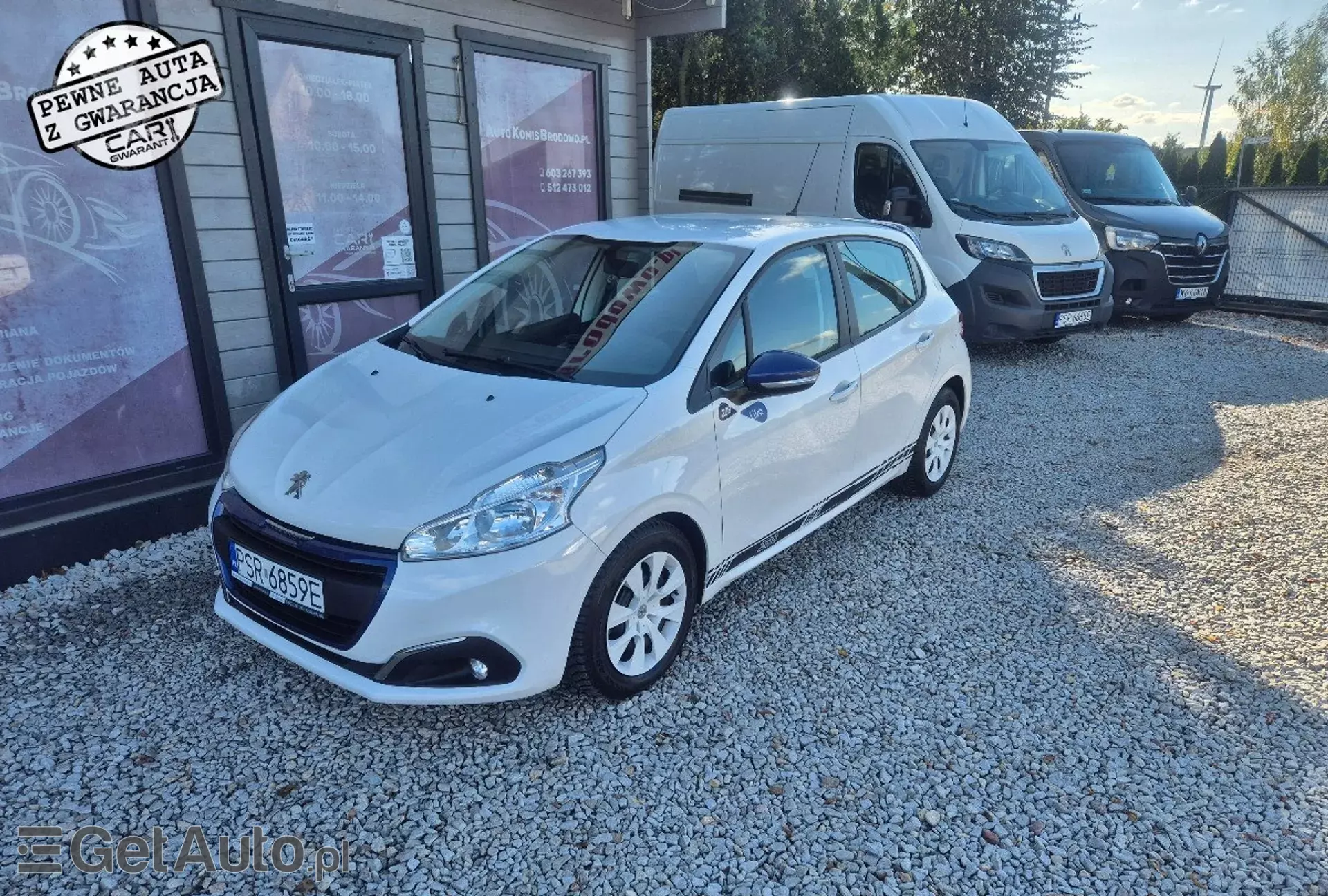 PEUGEOT 208 