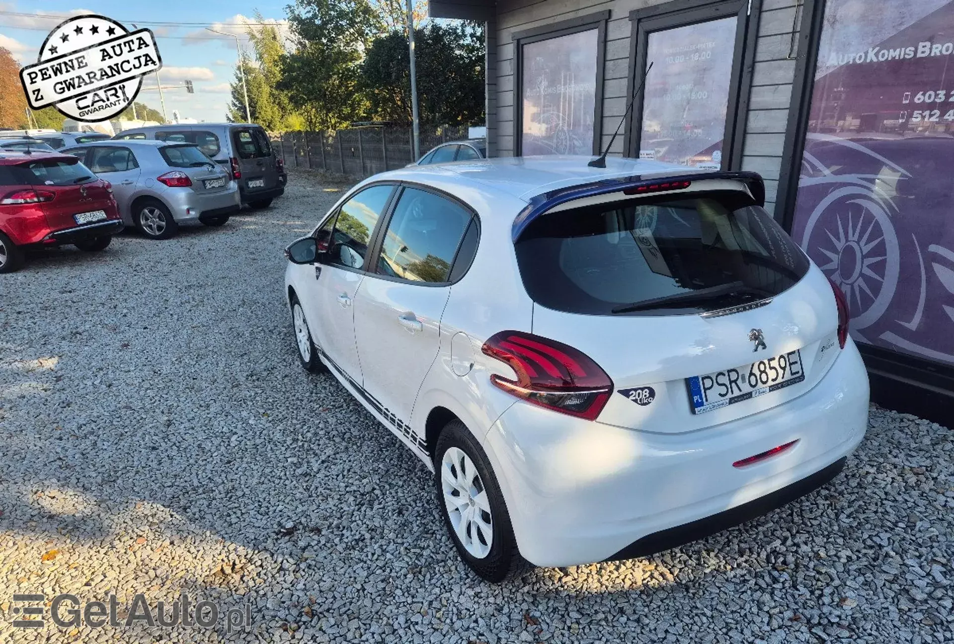 PEUGEOT 208 