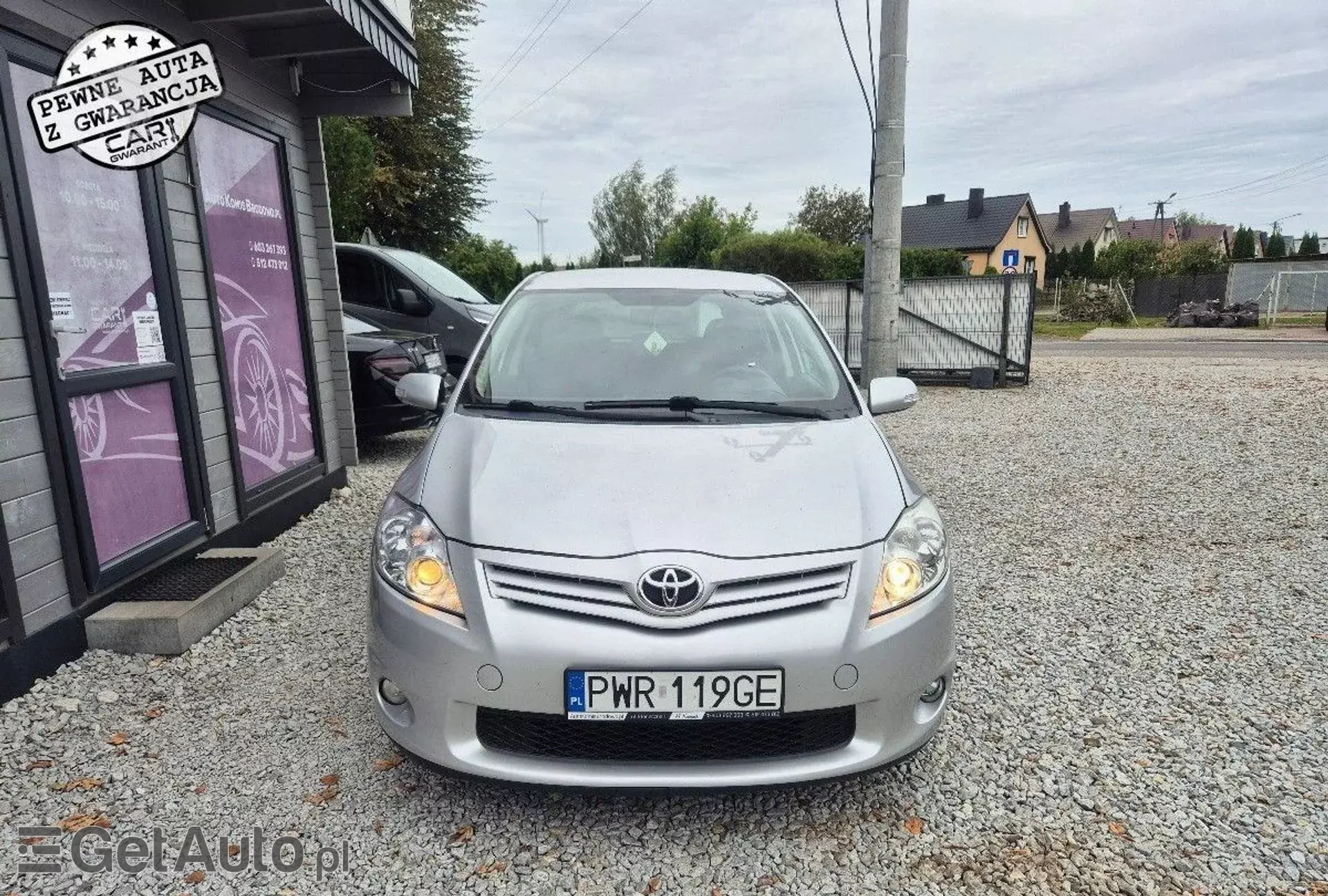 TOYOTA Auris 