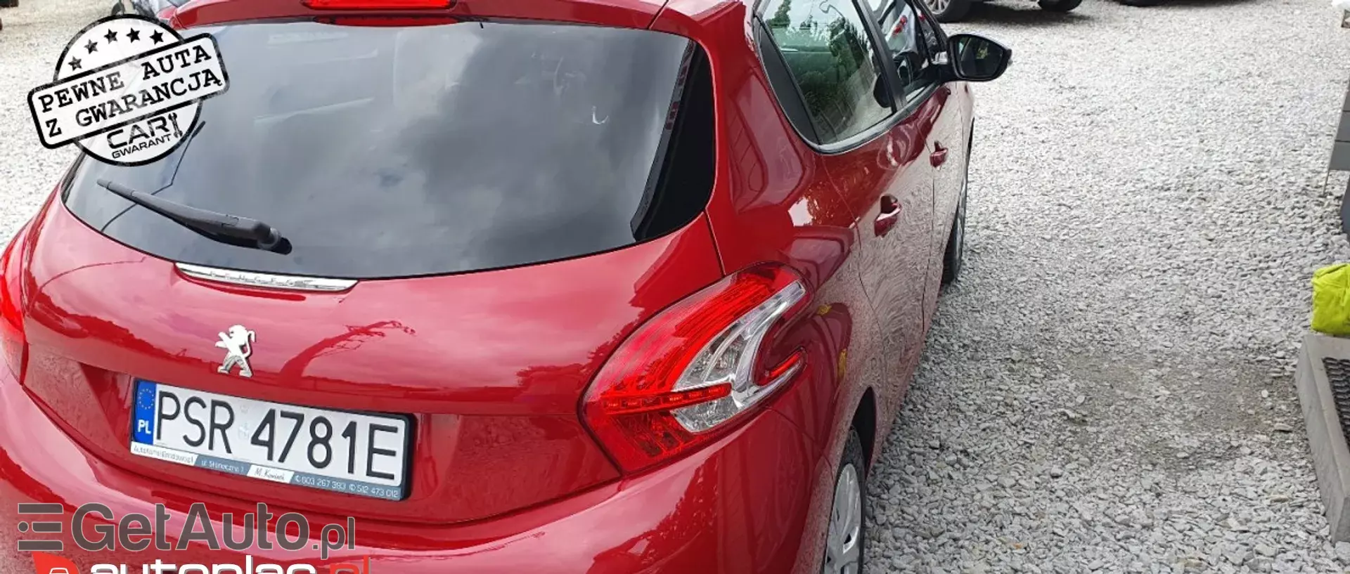 PEUGEOT 208 