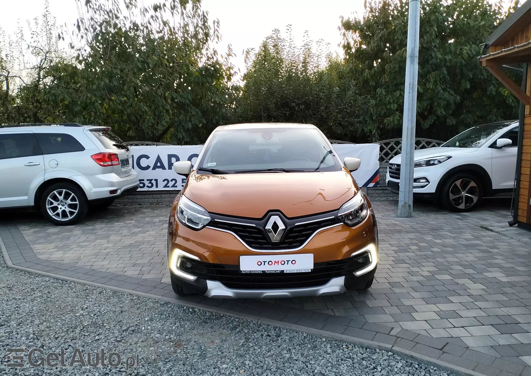 RENAULT Captur Initiale Paris