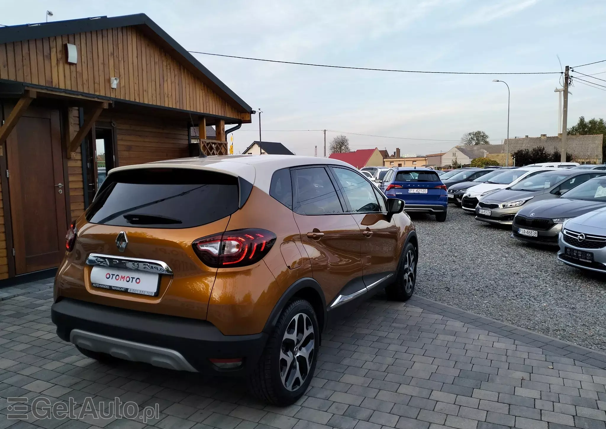 RENAULT Captur Initiale Paris