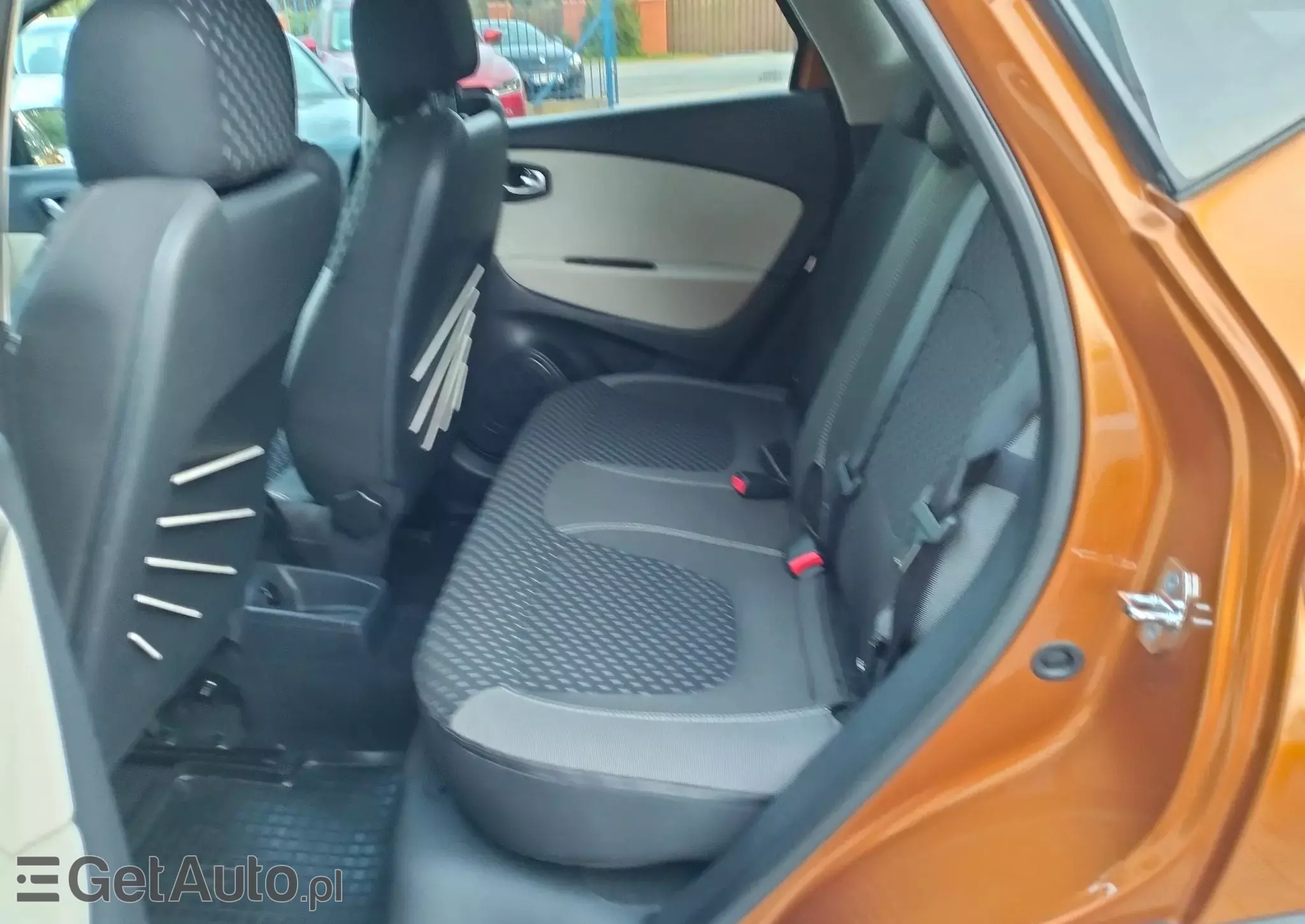 RENAULT Captur Initiale Paris