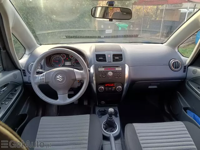 SUZUKI SX4 