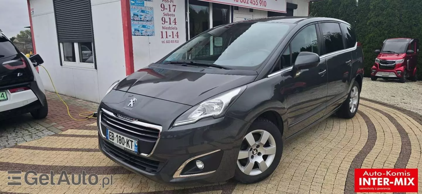 PEUGEOT 5008 