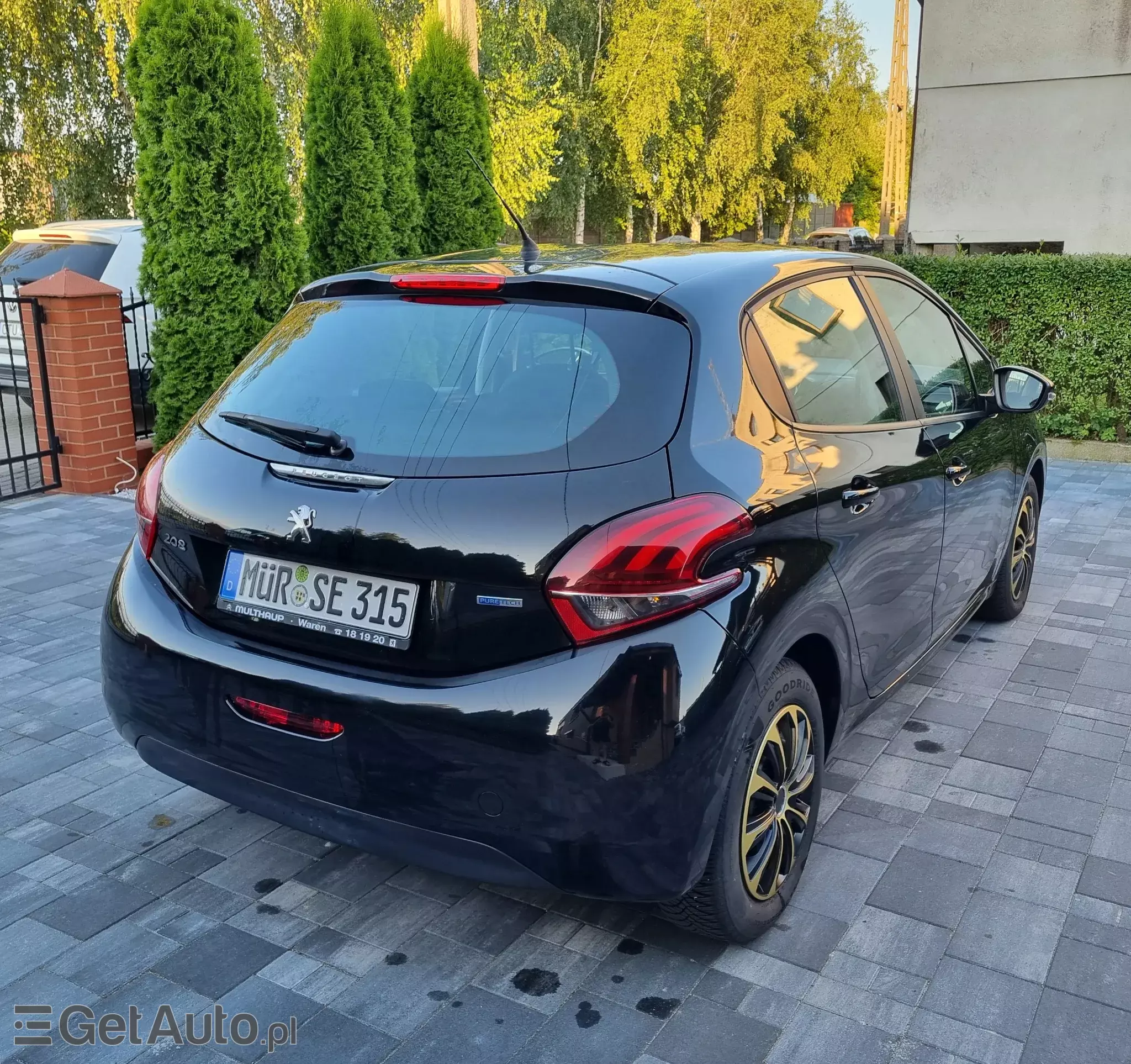 PEUGEOT 208 1.2 PureTech Active