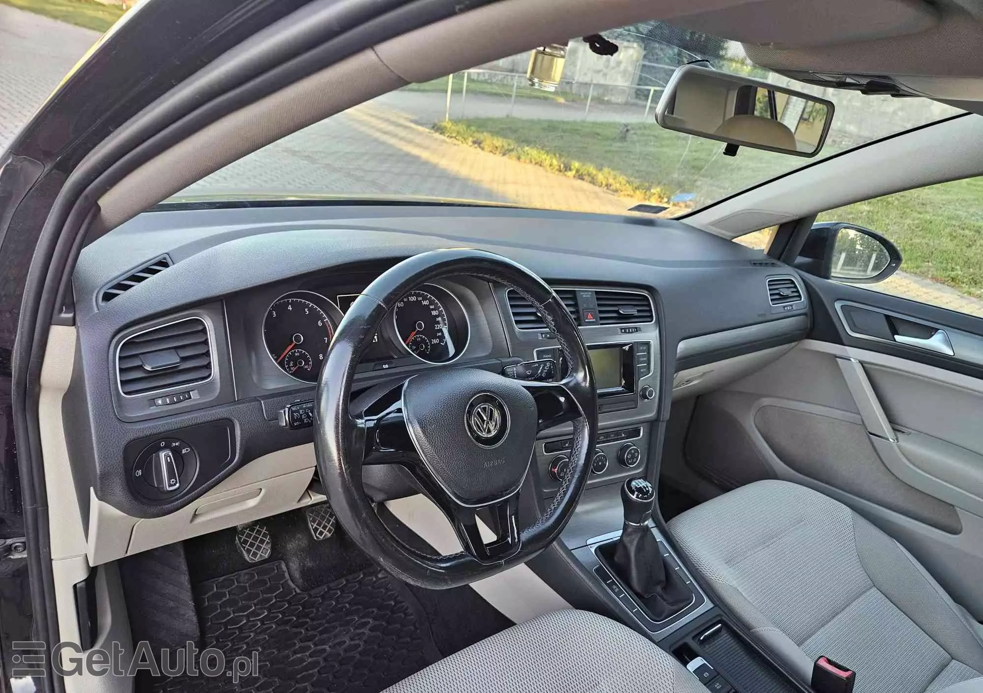 VOLKSWAGEN Golf Comfortline