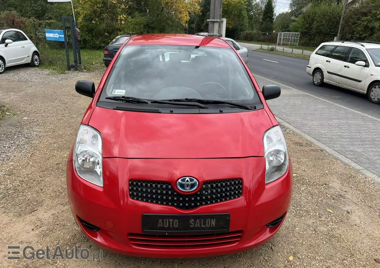 TOYOTA Yaris 