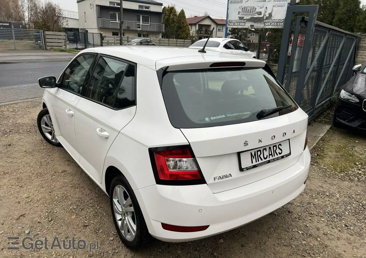 SKODA Fabia 