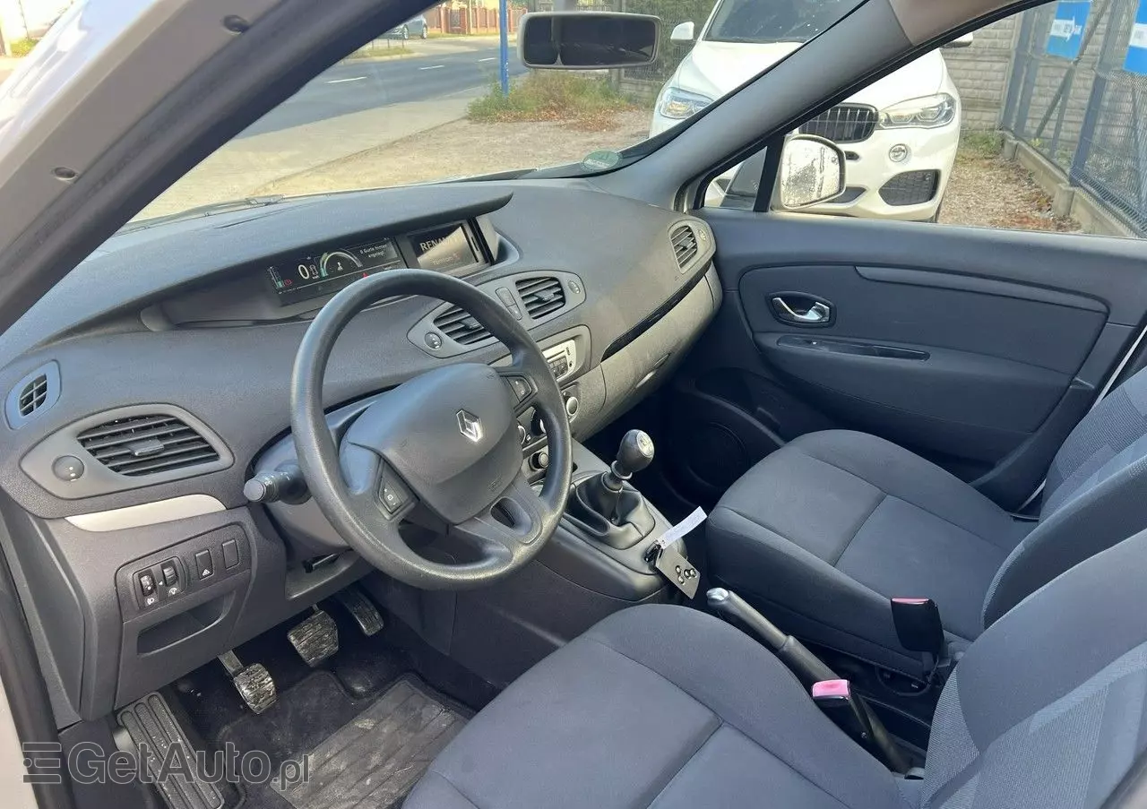 RENAULT Scenic 