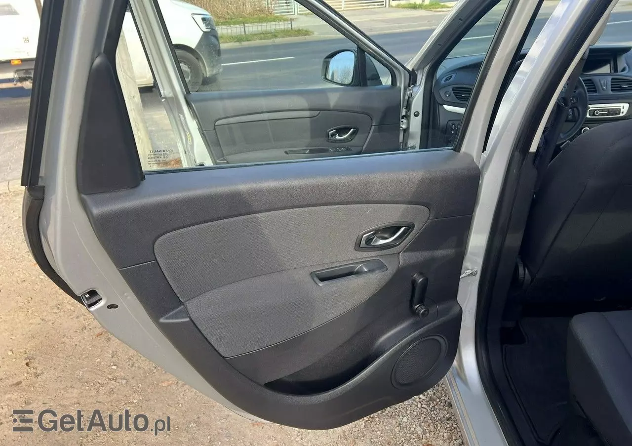 RENAULT Scenic 