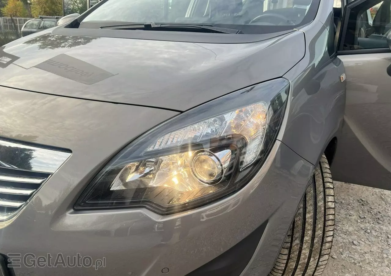 OPEL Meriva 