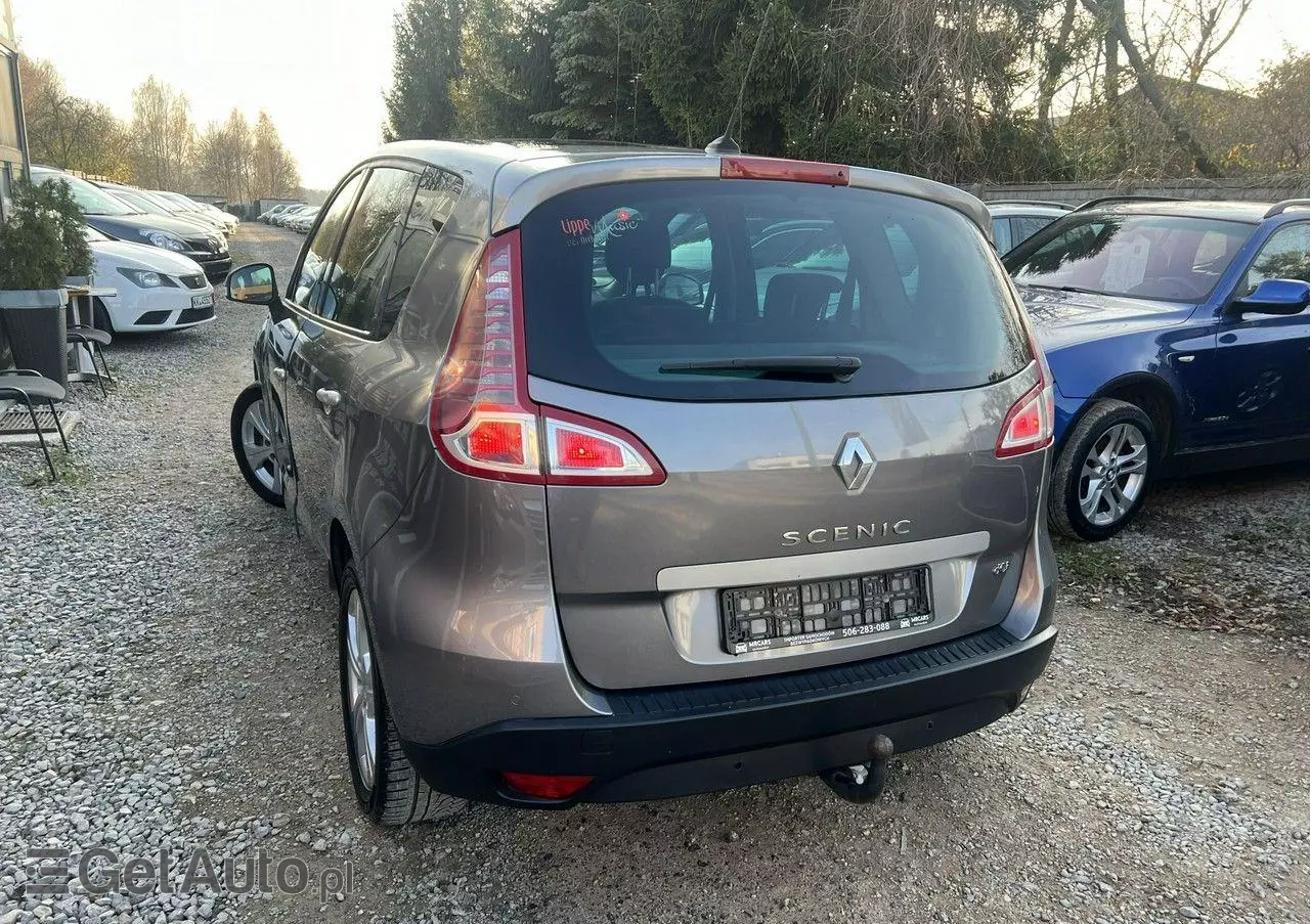 RENAULT Scenic 