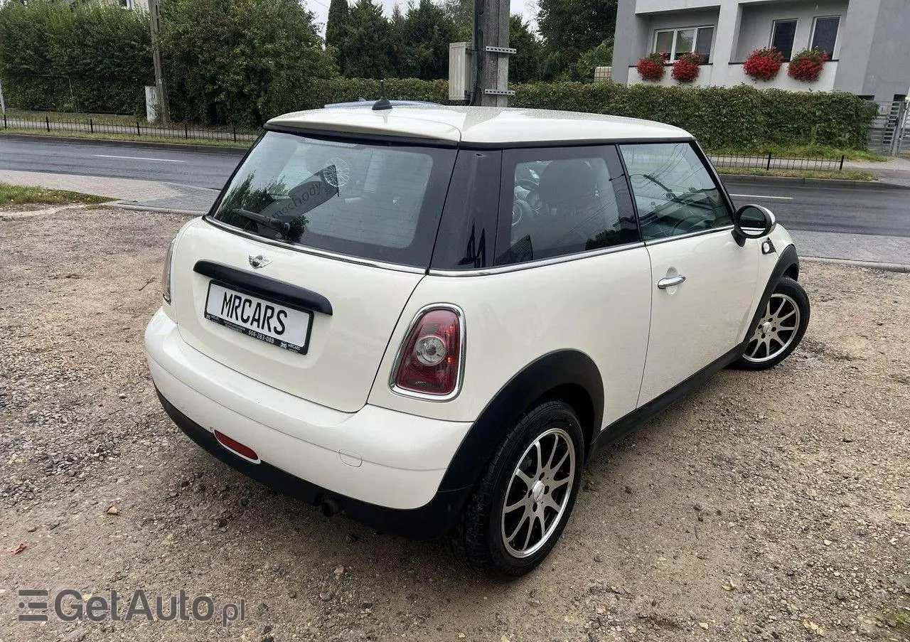 MINI Cooper 