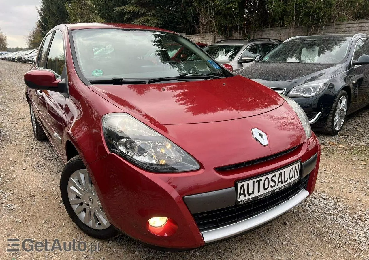 RENAULT Clio 