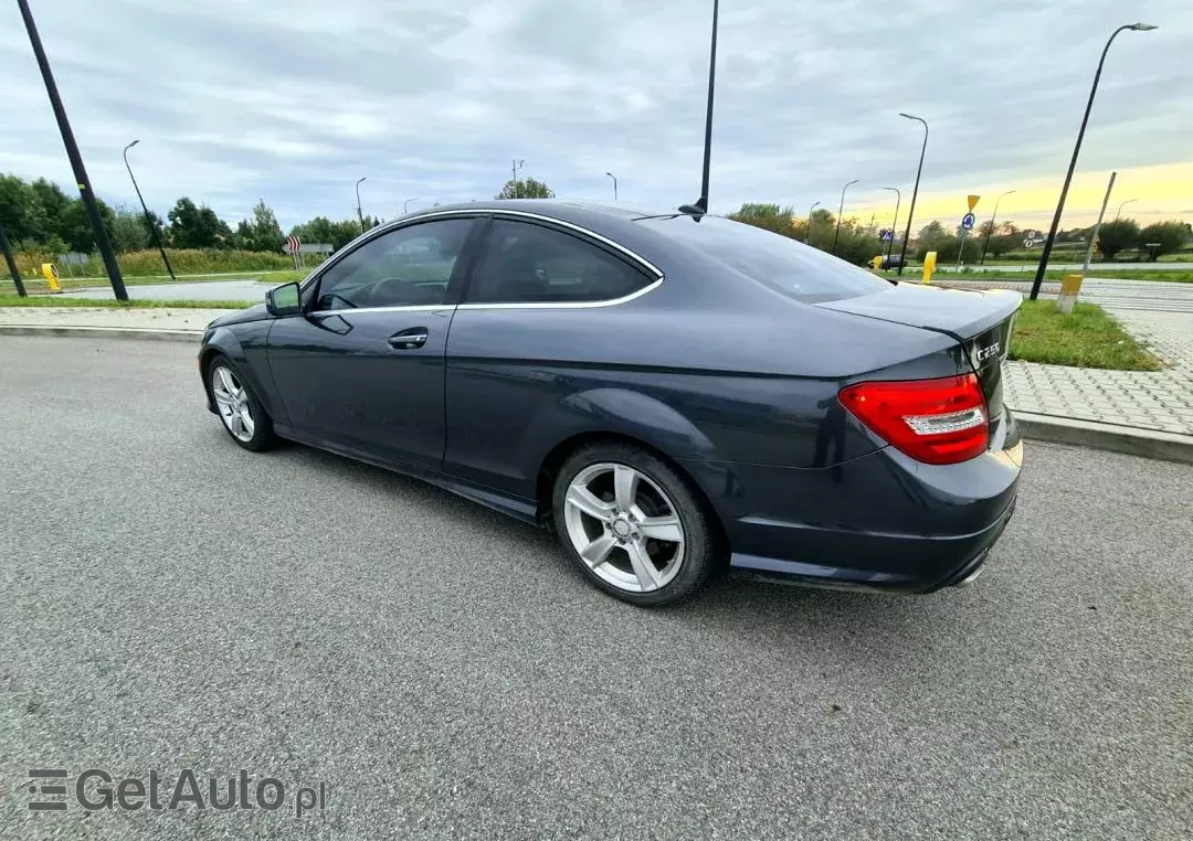 MERCEDES-BENZ Klasa C Coupe Sport 7G-TRONIC