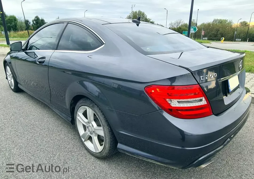 MERCEDES-BENZ Klasa C Coupe Sport 7G-TRONIC