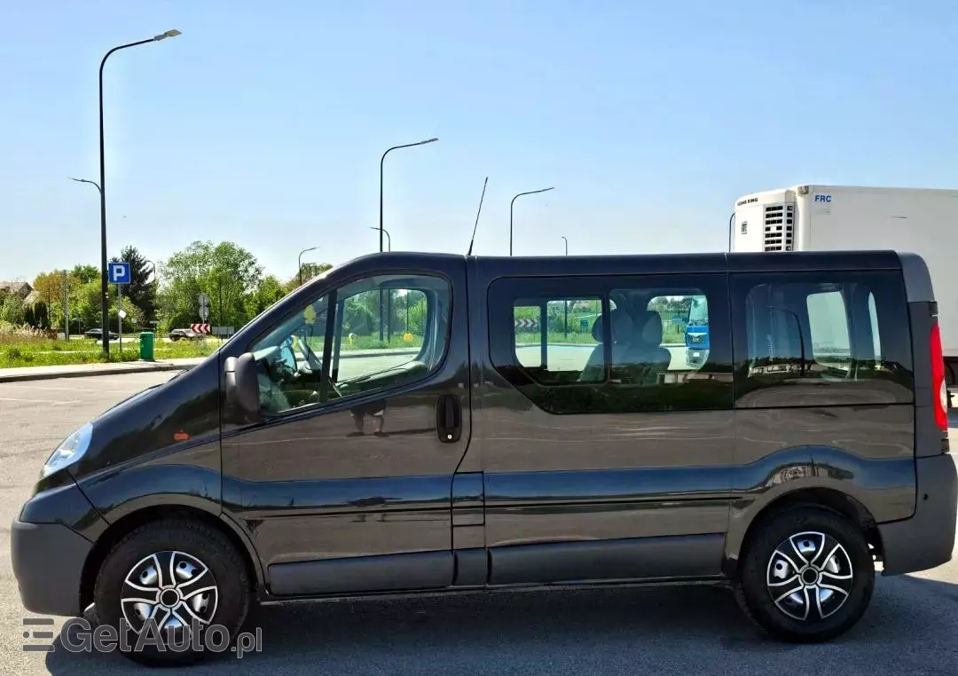 OPEL Vivaro 