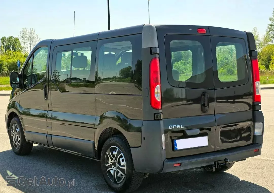 OPEL Vivaro 