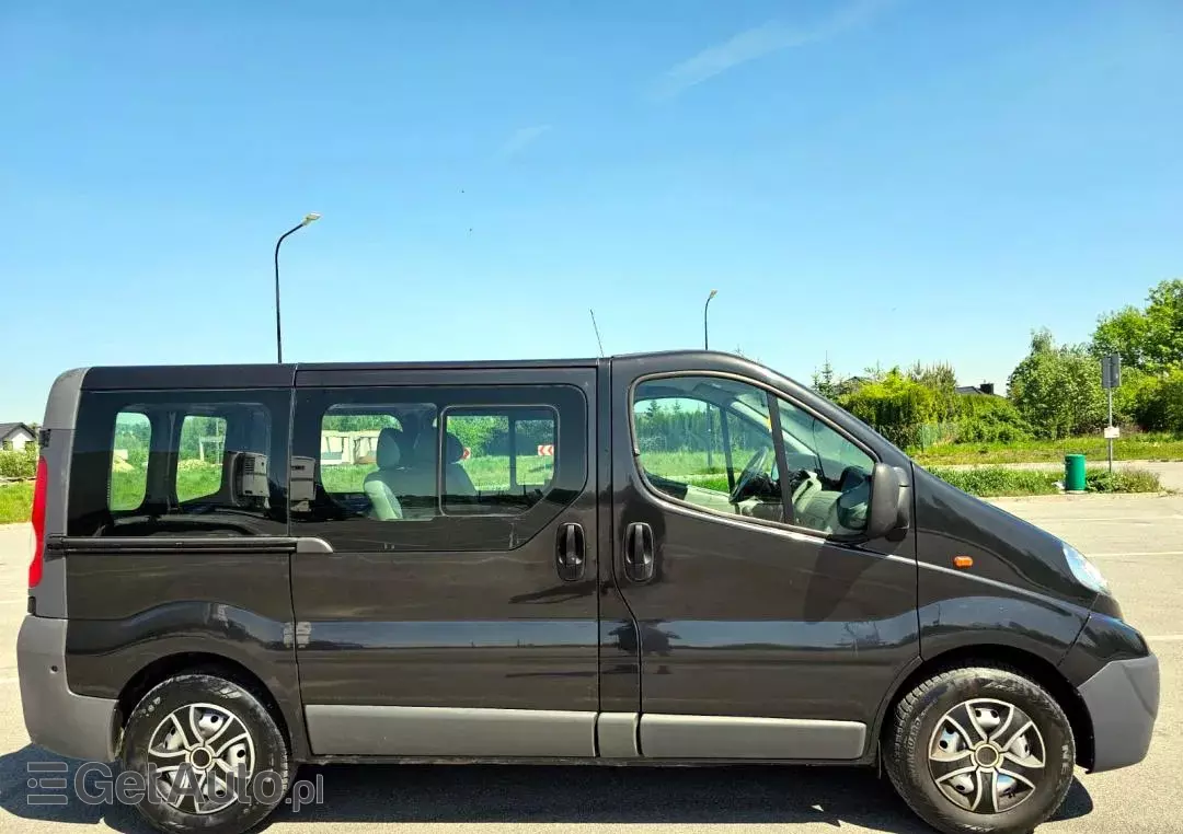 OPEL Vivaro 