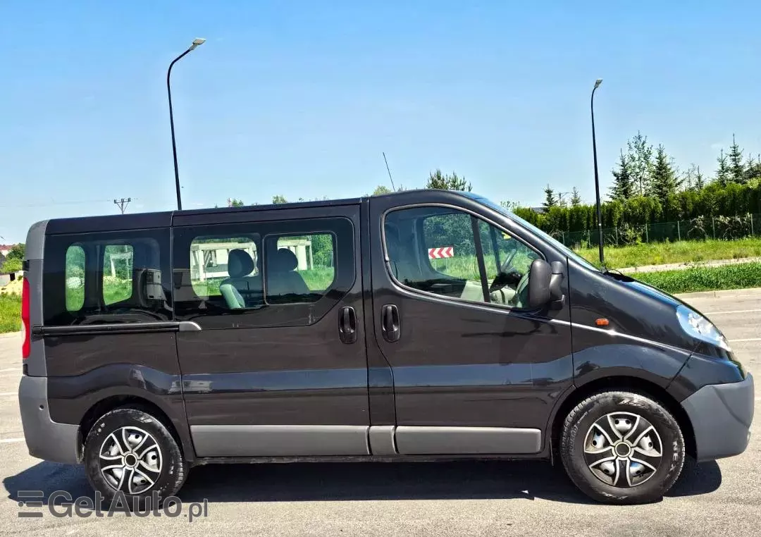 OPEL Vivaro 