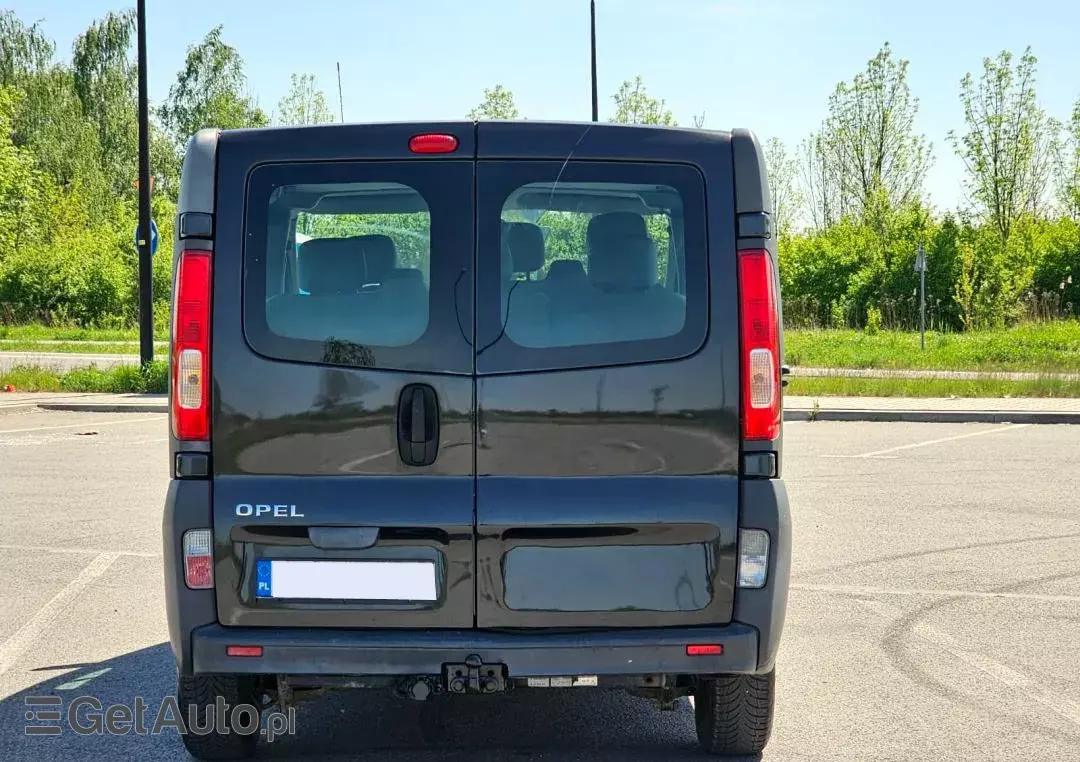 OPEL Vivaro 