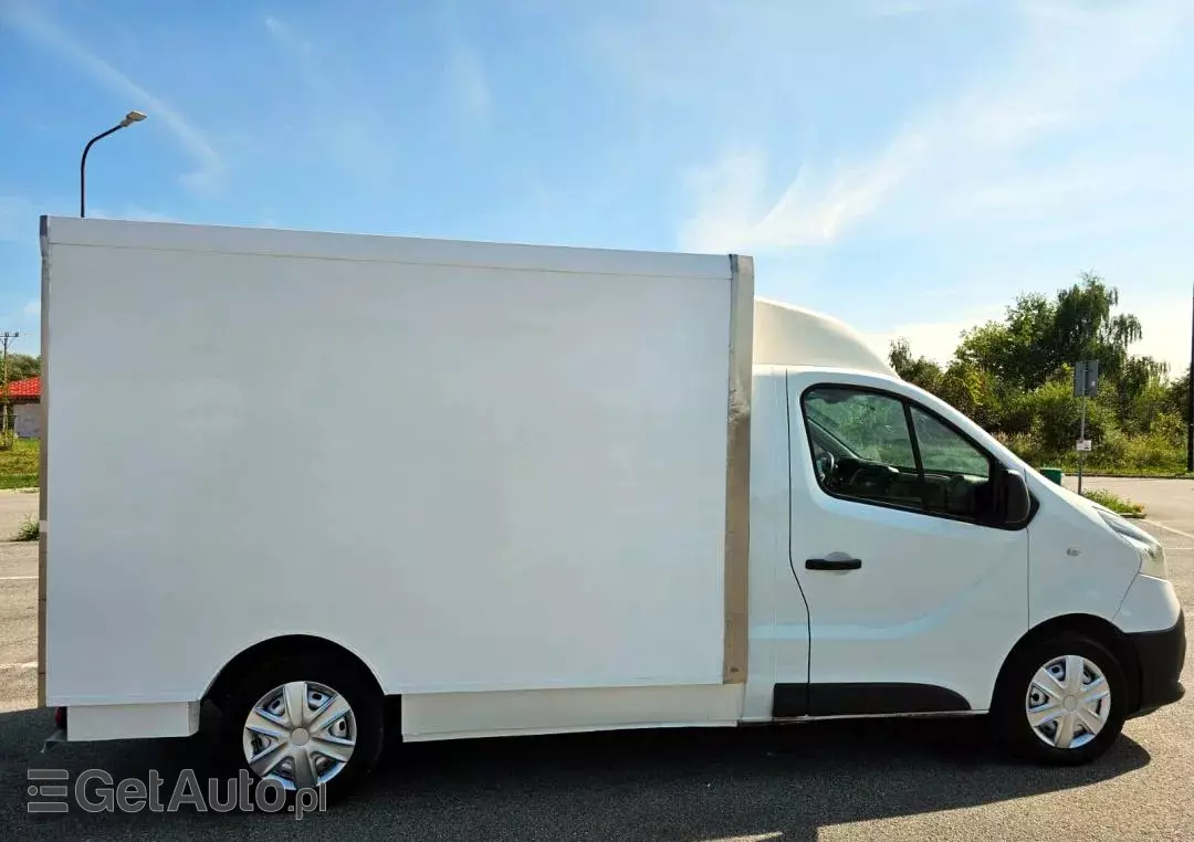 RENAULT Trafic 