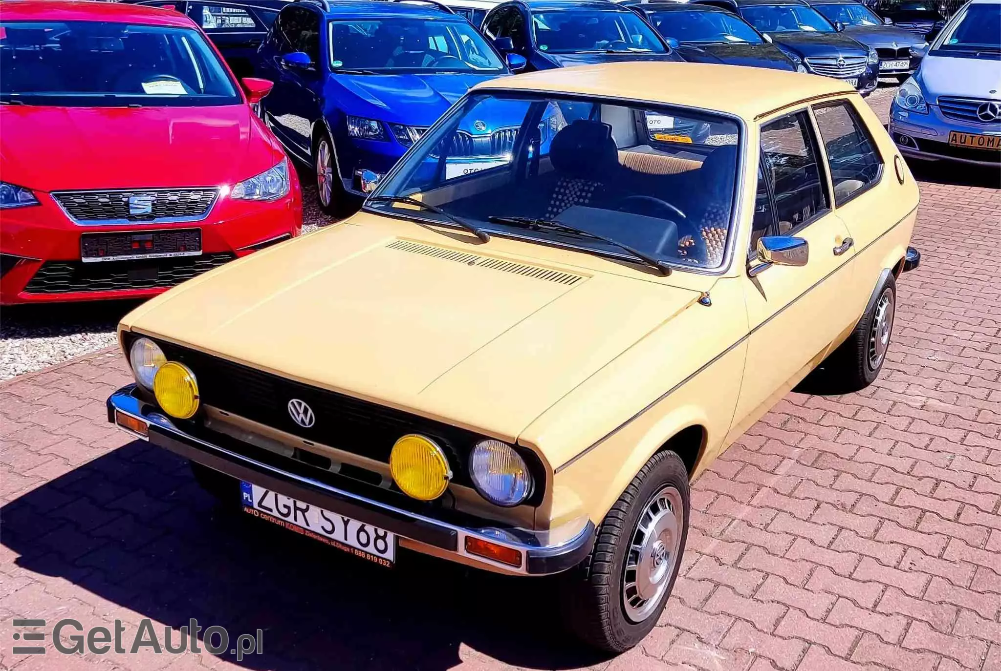 VOLKSWAGEN Polo 