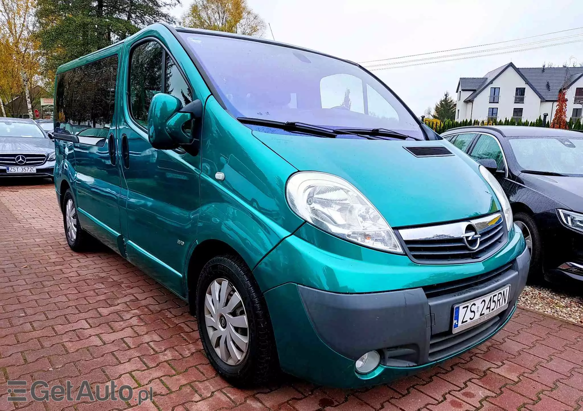 OPEL VIVARO 