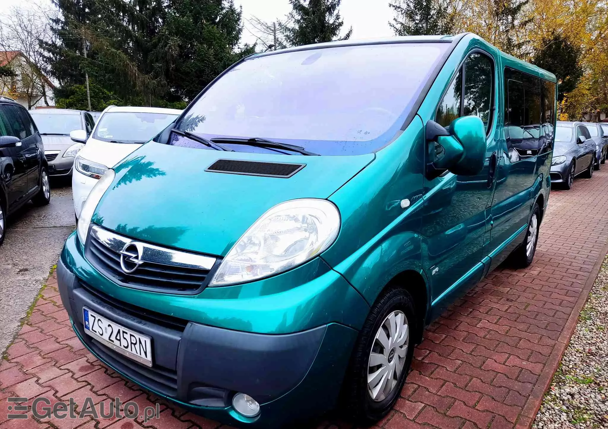 OPEL VIVARO 