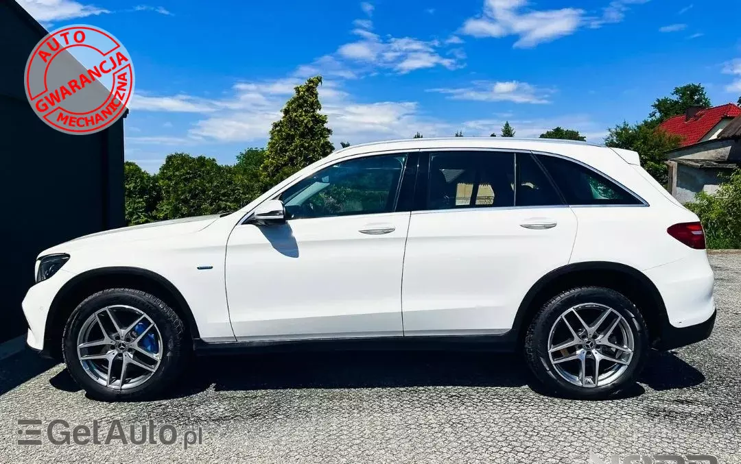 MERCEDES-BENZ GLC 4Matic 7G-TRONIC AMG Line