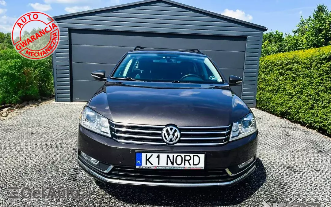 VOLKSWAGEN Passat 