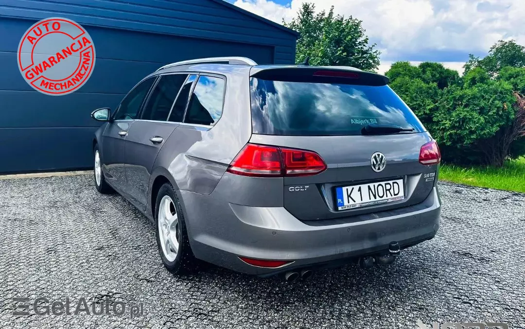 VOLKSWAGEN Golf 