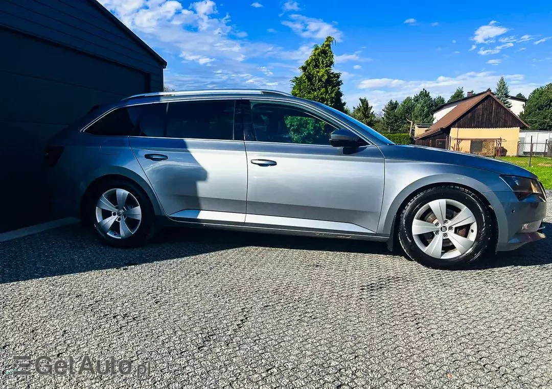 SKODA Superb Style 4x4 DSG