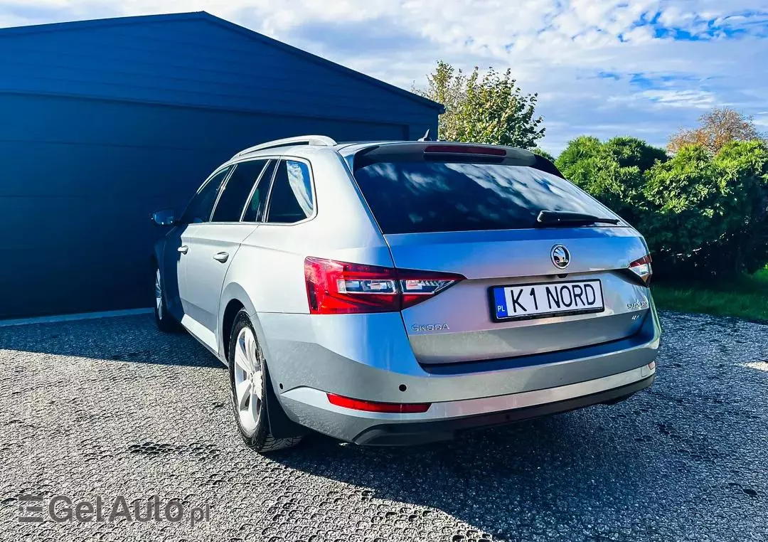 SKODA Superb Style 4x4 DSG