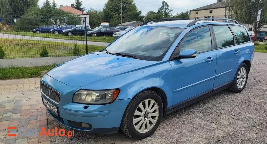 VOLVO V50 