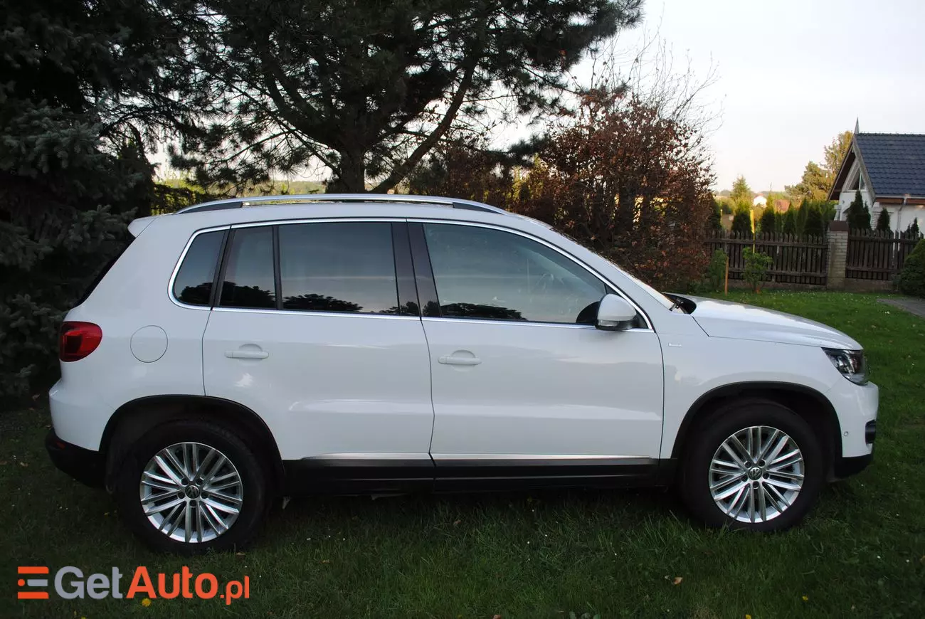 VOLKSWAGEN Tiguan Sport & Style